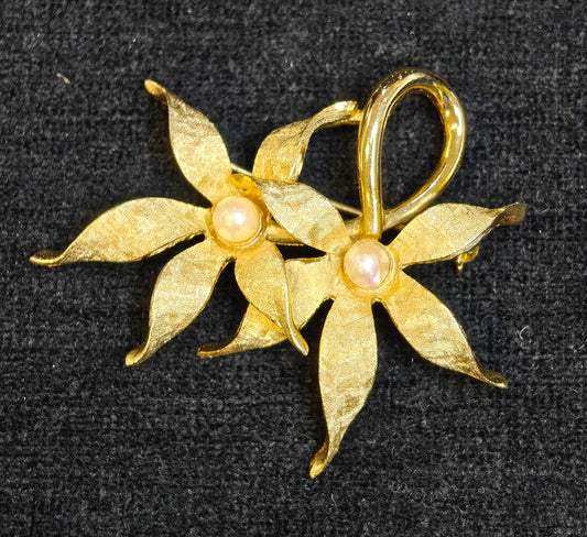 Gold Brooch of Twin Sunflowers with Seed Pearl Centers, Maker's Mark HTI