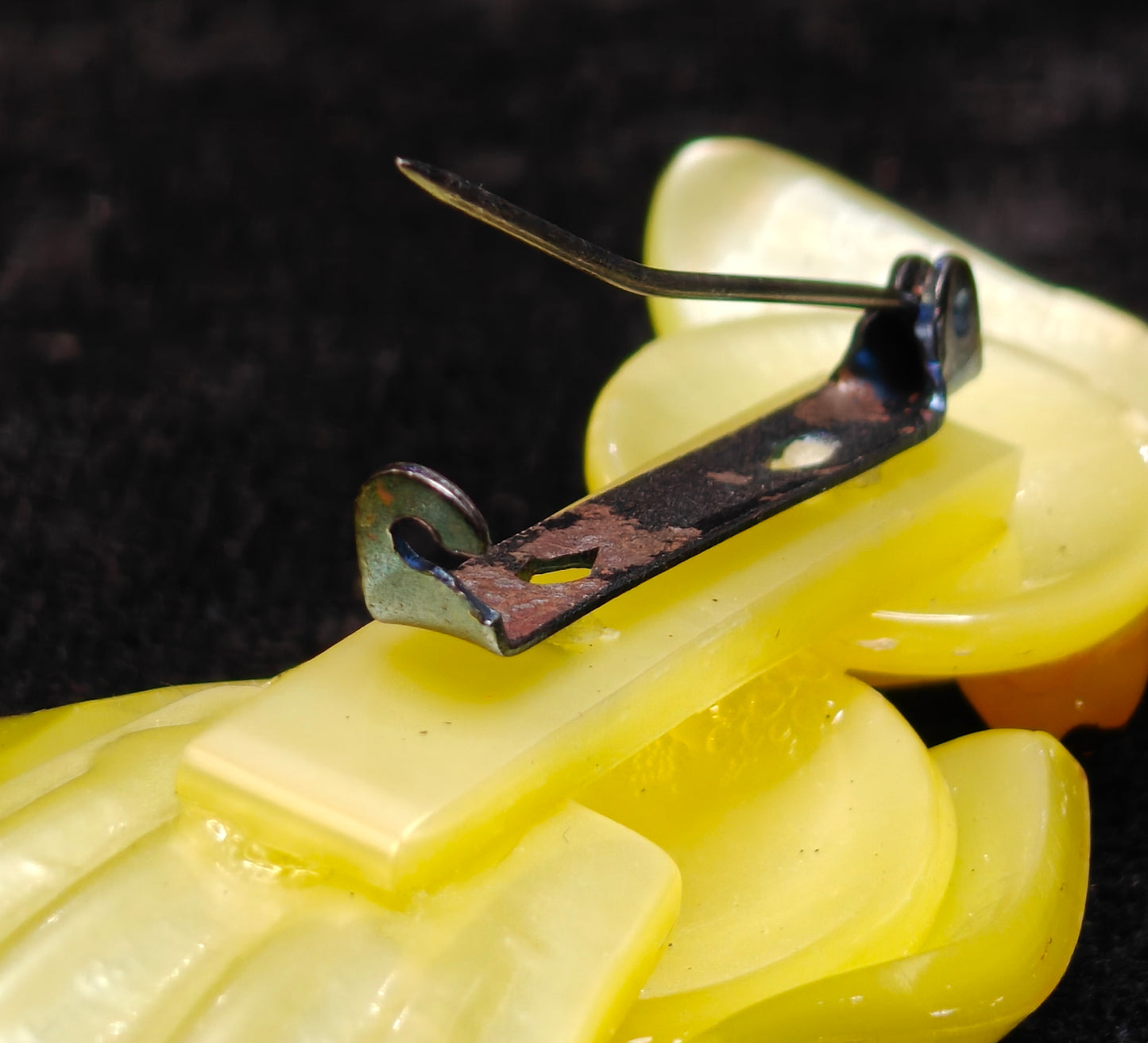 Lucite Owl Brooch/Pin
