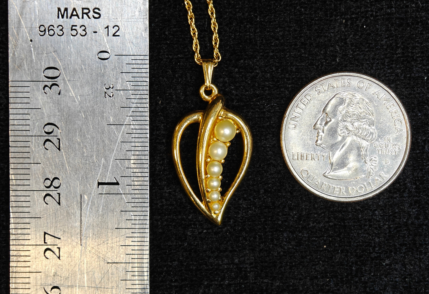 Trifari Heart with Leaf and Pearl Necklace - 1950 - 60s Trifari Necklace - Trifari Pearls in a Heart - Marked Trifai on Chain