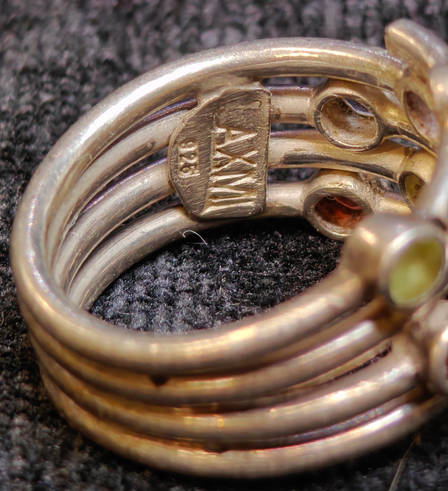 LAXMI 925 Silver Spiral Band Ring With 11 Separate Gemstone Settings - Size 7