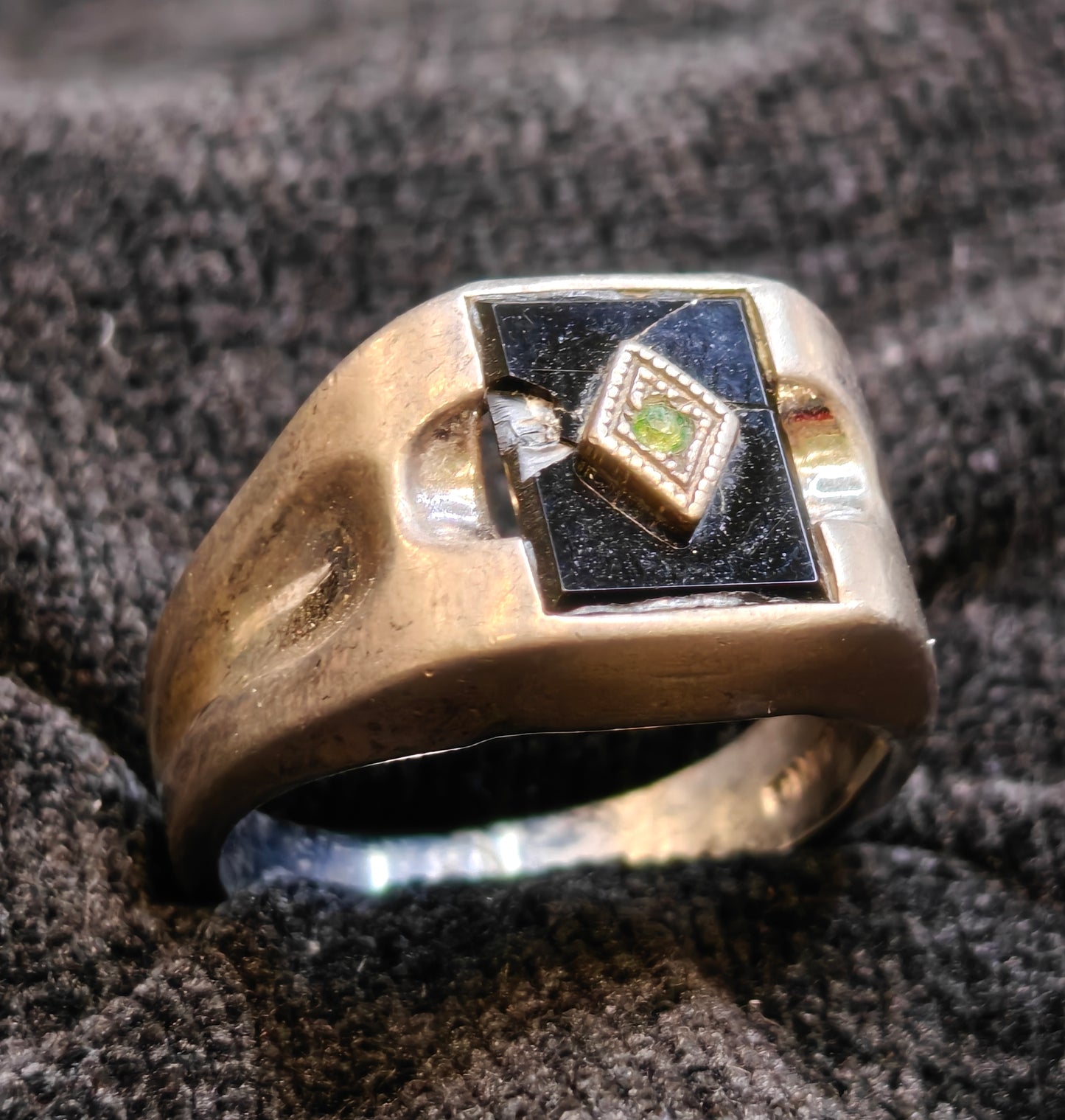 Sterling Silver Onyx Setting with Aquamarine Chip Center Setting - Size 7.5