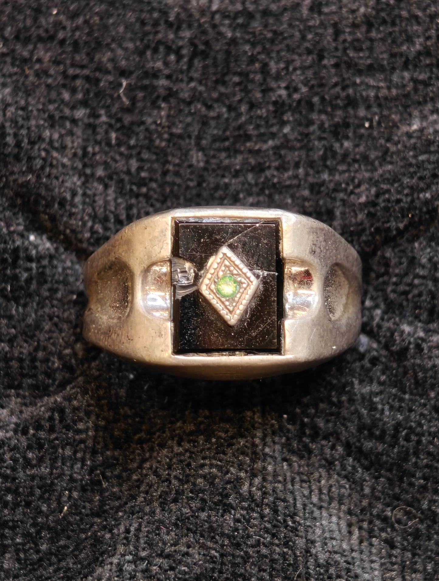 Sterling Silver Onyx Setting with Aquamarine Chip Center Setting - Size 7.5