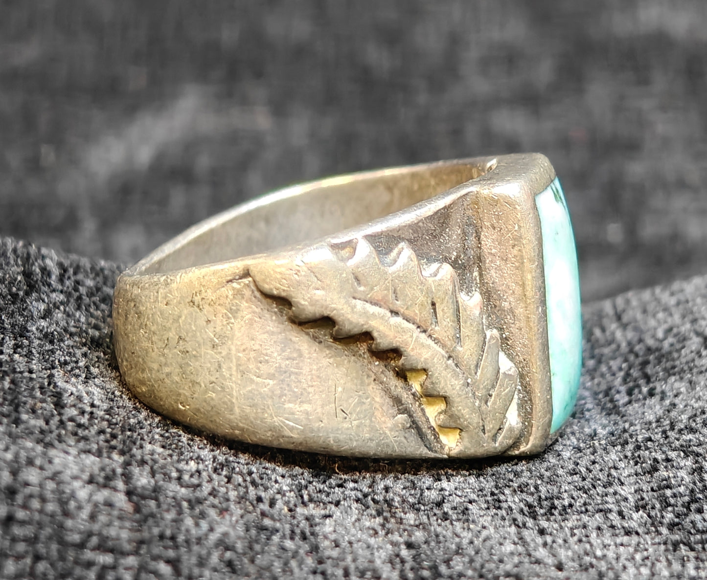 925 Silver and Turquoise Native American Trade Ring- Size 8-   Feather Figural and Flush Set Stone