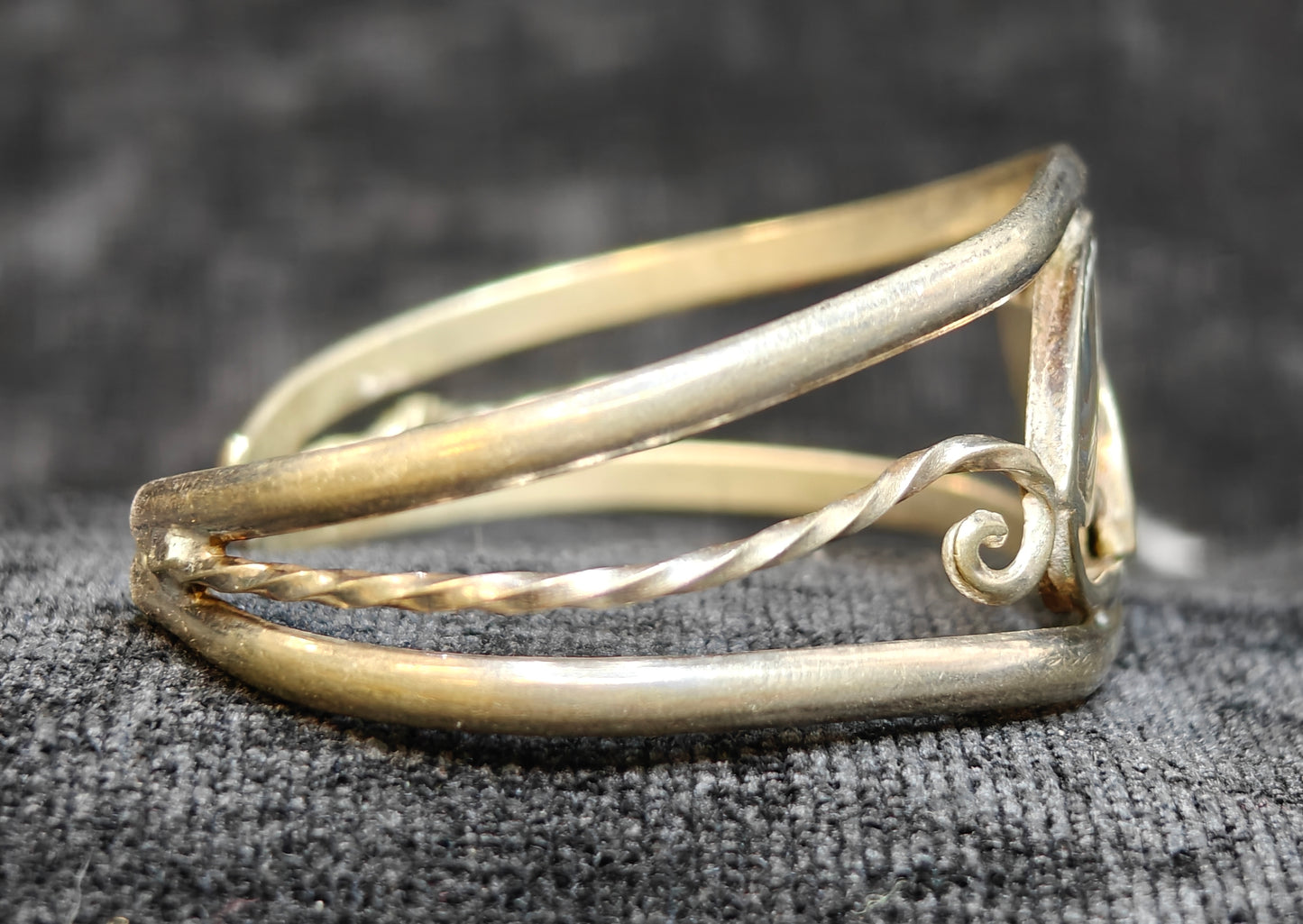 Alpaca Silver and Abalone Cuff Bracelet - Small Petite Size Jewelry - Seashell Jewelry