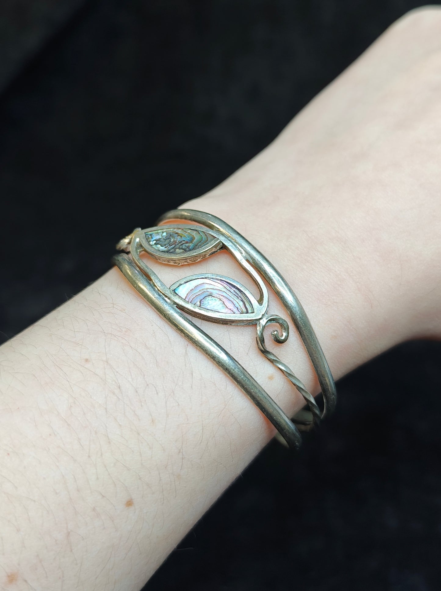 Alpaca Silver and Abalone Cuff Bracelet - Small Petite Size Jewelry - Seashell Jewelry