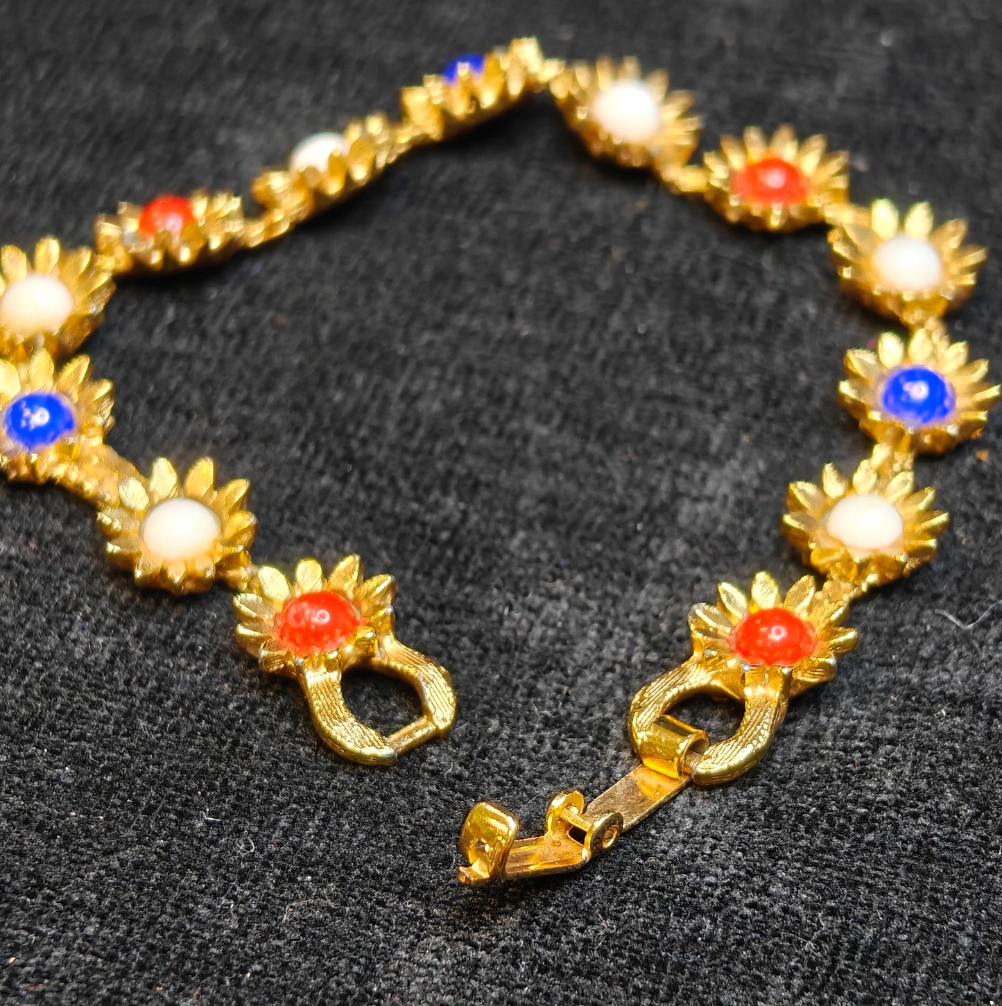 Floral Red, White, and Blue Bracelet - Perfect Election Day or Independence Day Accessory (Z)