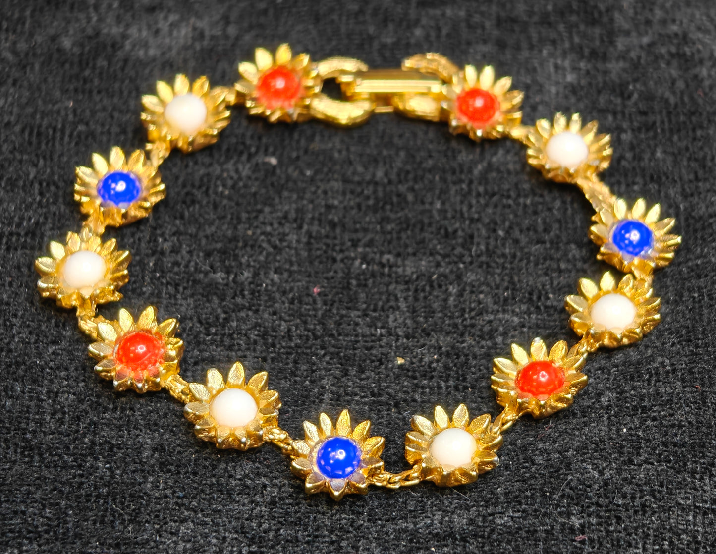 Floral Red, White, and Blue Bracelet - Perfect Election Day or Independence Day Accessory (Z)