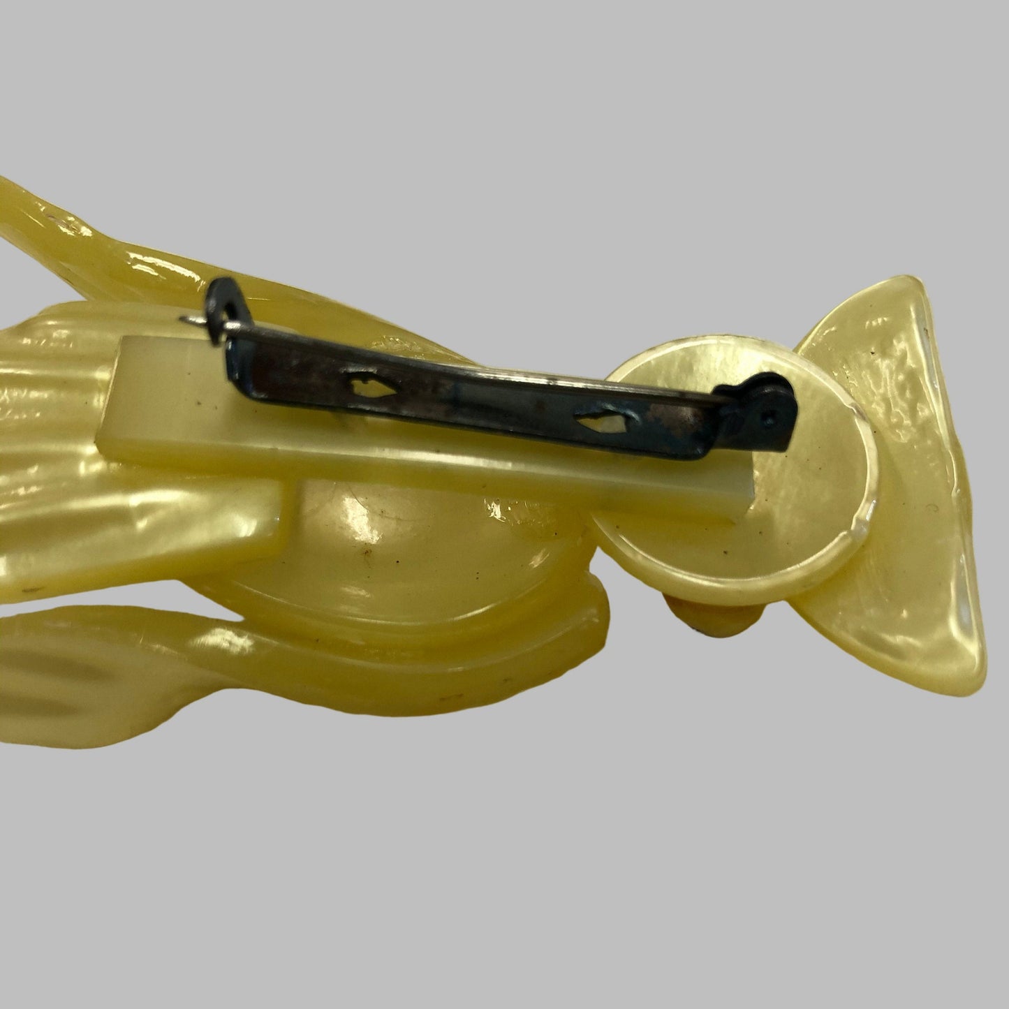 Lucite Owl Brooch/Pin - Vintage