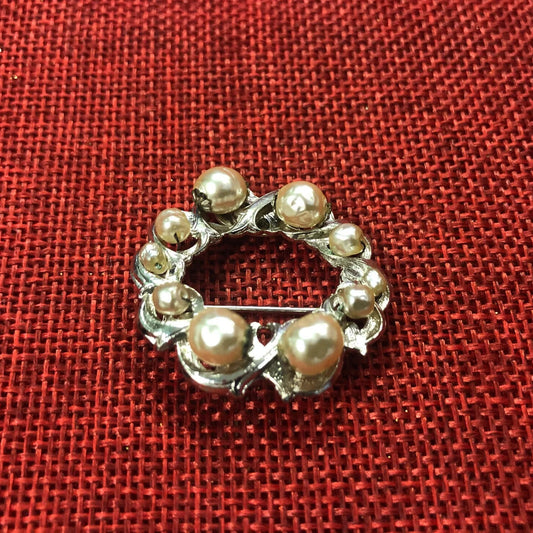 Rare Miriam Haskell Pearl Wreath Brooch/Pin