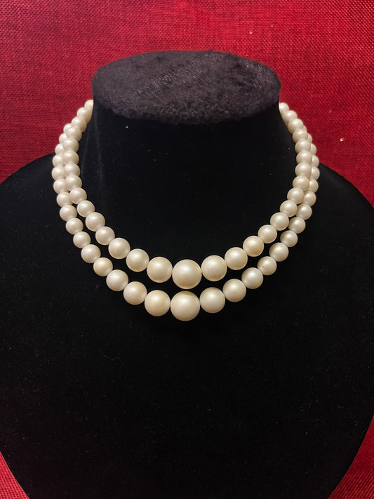 Double Strand Pearl Choker Necklace 1940s Classic Pearls