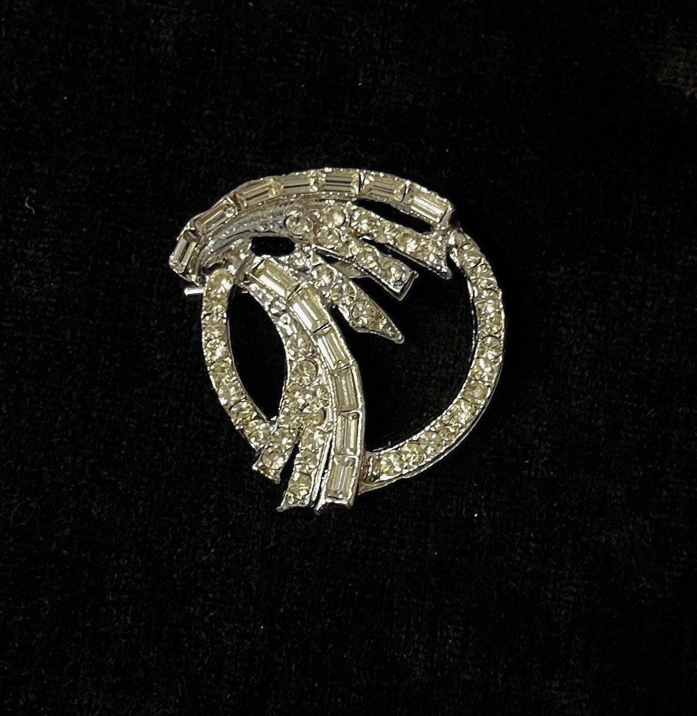 Dazzling Circular Crystal Brooch For Hat or Wedding Perfect Pin