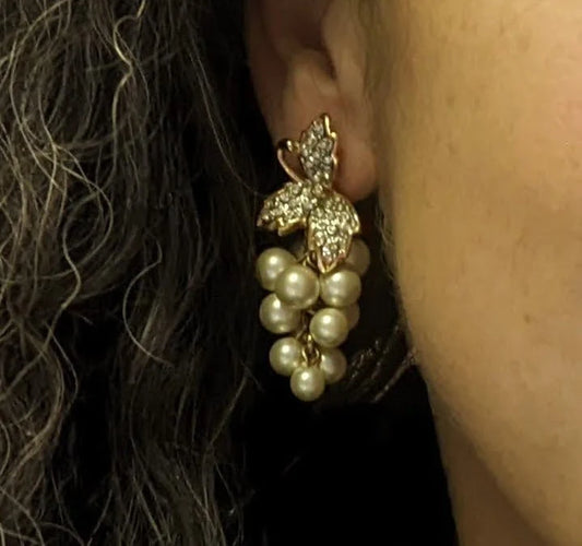 Bridal Perfect! Pearl and Crystal Grape Dangling Vintage Earrings