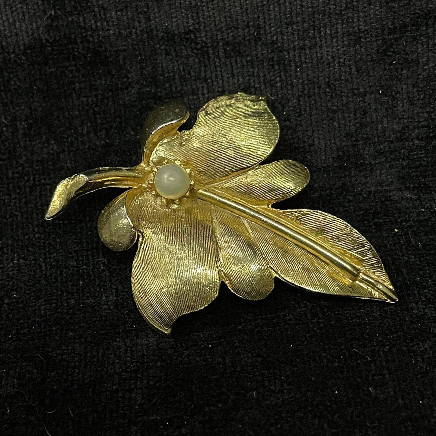 Leaf Broach with Simulated Pearl - Pearls from Majorca - Made in Spain - In Original Box