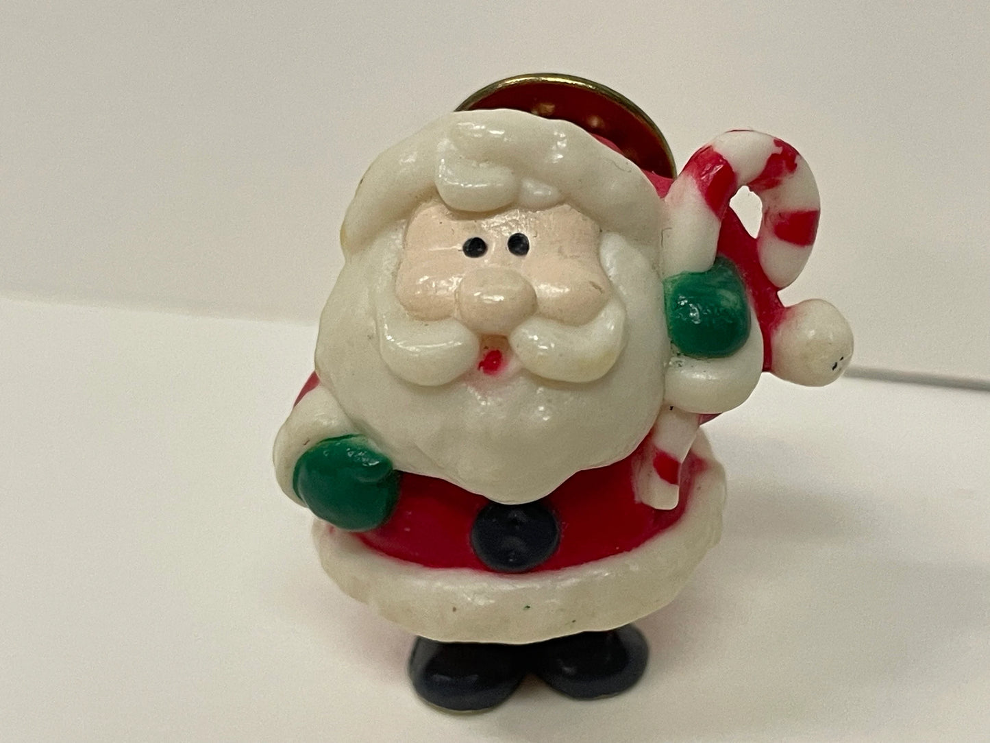 Small Holiday Pin Back Santa Claus