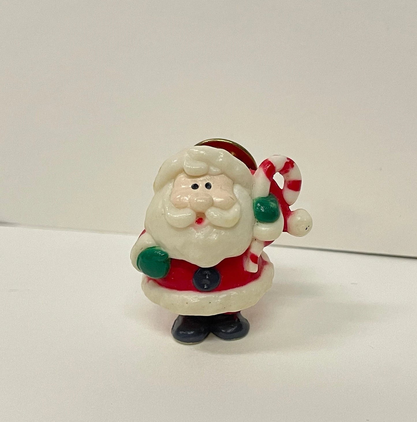 Small Holiday Pin Back Santa Claus