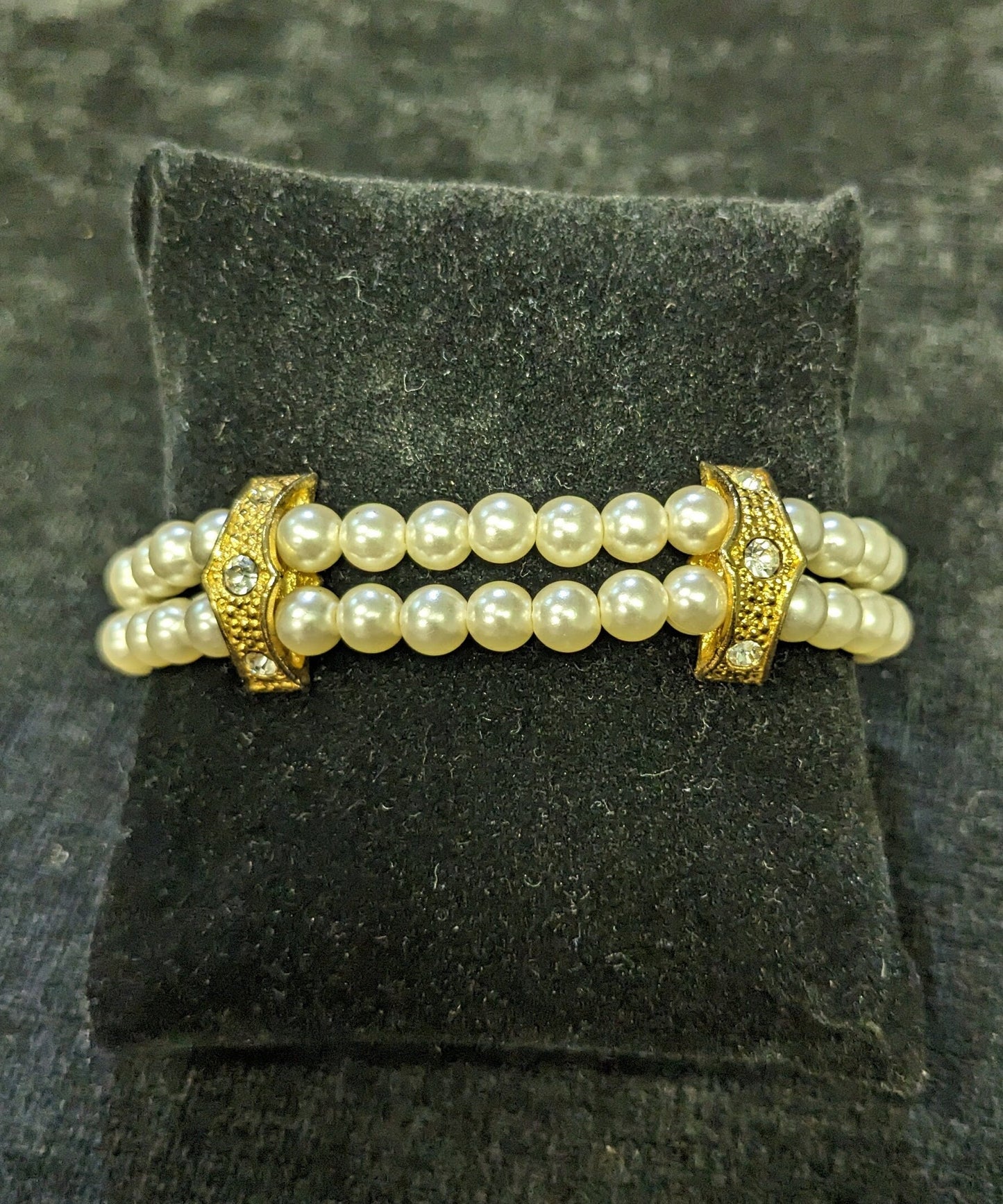 Pearl Bracelet with Gold Accents - Prom perfect - Wedding perfect- Dressy Pearl Bracelet - Looks Feminine