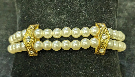 Pearl Bracelet with Gold Accents