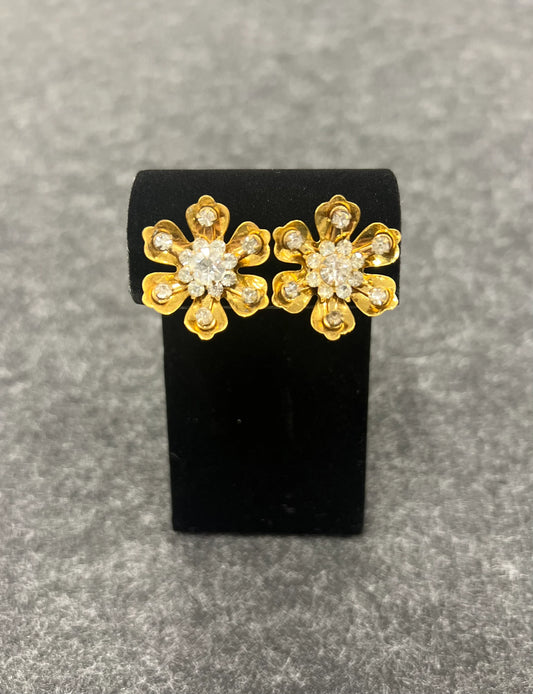 Gold Flower Blossoms With Crystal Centers and Points - Screw-back Earrings Vintage