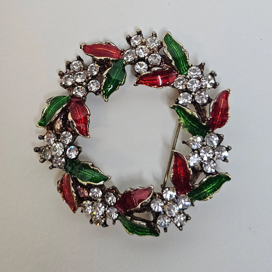 Christmas Wreath Brooch With Enamel and Crystals - Collectible Holiday Pin - Retro Holiday Brooch