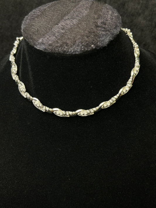 CoroCraft Silver Collar Necklace